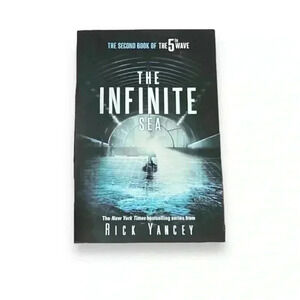 The Infinite Sea: The Second Book of the 5th Wave by Rick Yancey Paperback Book